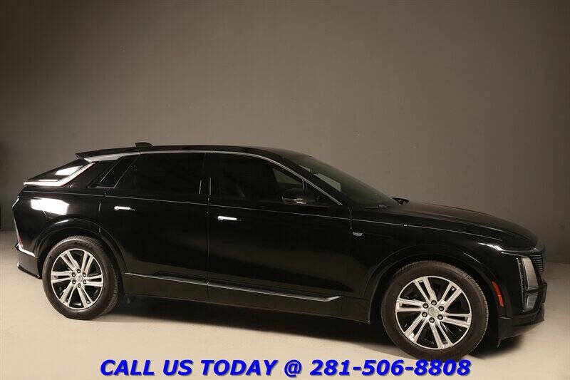 2024 Cadillac LYRIQ Tech