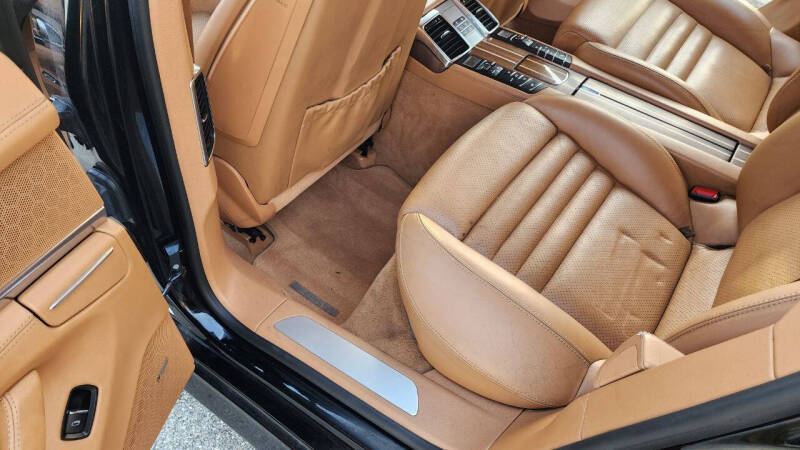 2012 Porsche Panamera Turbo