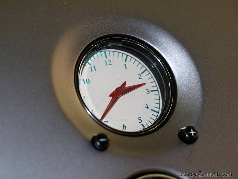 2003 Aston Martin V12 Vanquish