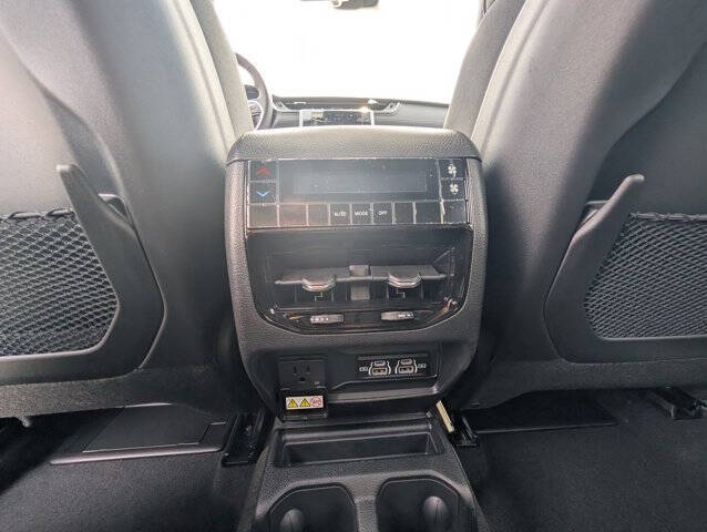 2025 Jeep Grand Cherokee L Laredo X