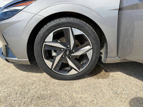 2023 Hyundai Elantra