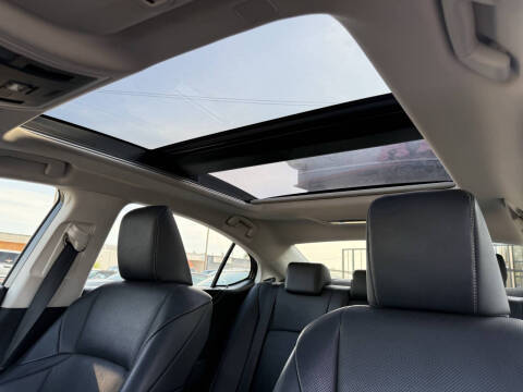 2019 Lexus ES 350 Luxury