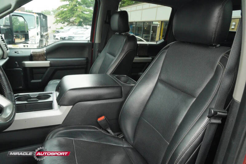 2017 Ford F-350 Super Duty Lariat