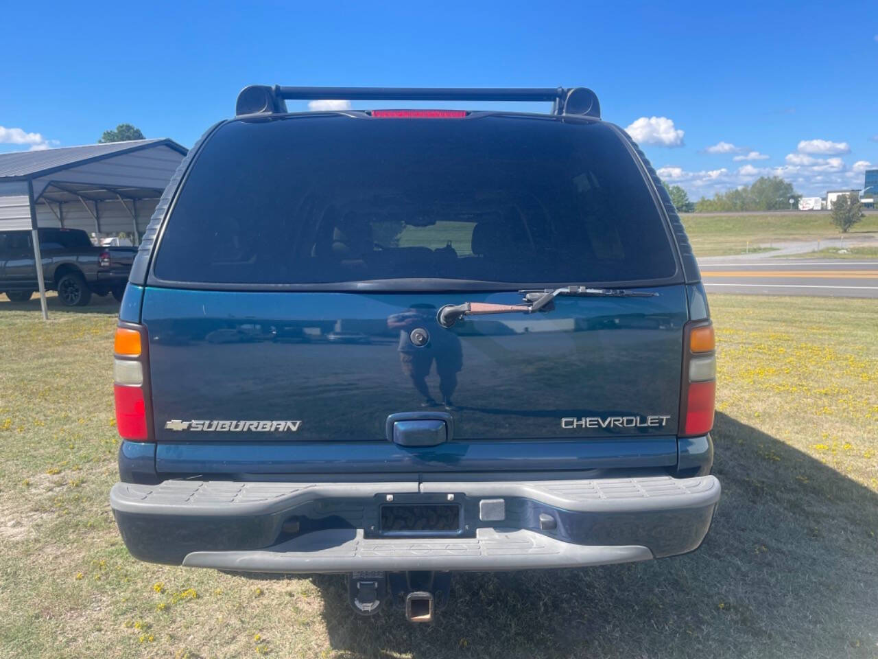 2005 Chevrolet Suburban for sale at Madco Auto Sales in Bryant, AR