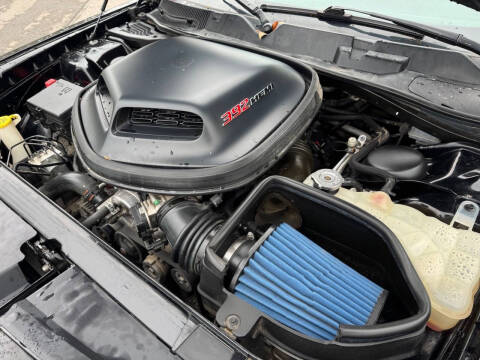 2017 Dodge Challenger 392 HEMI Scat Pack Shaker