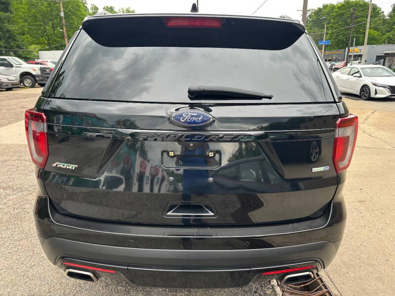 2017 Ford Explorer Sport