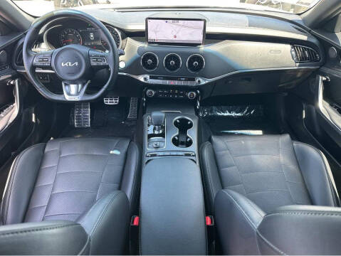 2022 Kia Stinger
