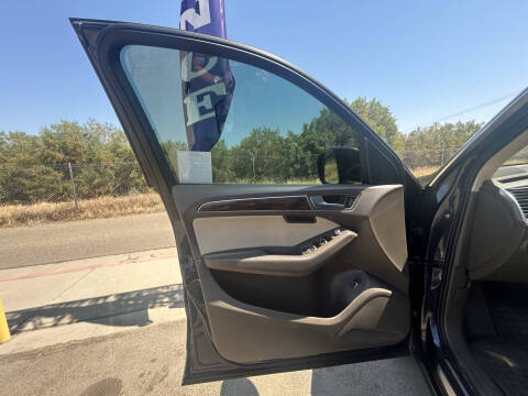 2016 Audi Q5 2.0T quattro Premium Plus