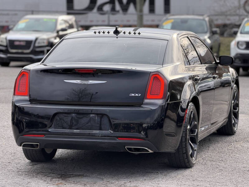 2019 Chrysler 300 Touring