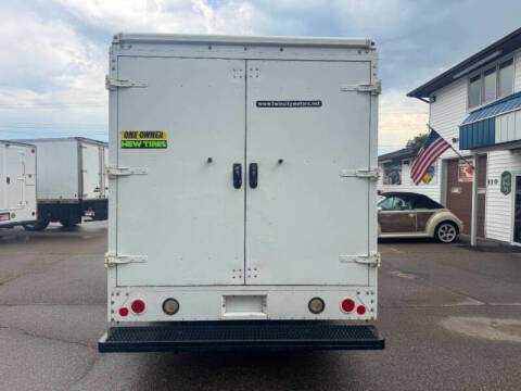 2013 Ford E-Series E-350 SD