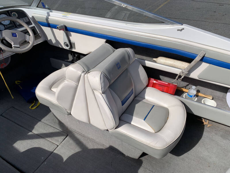 1993 Four Winns 190 Horizon