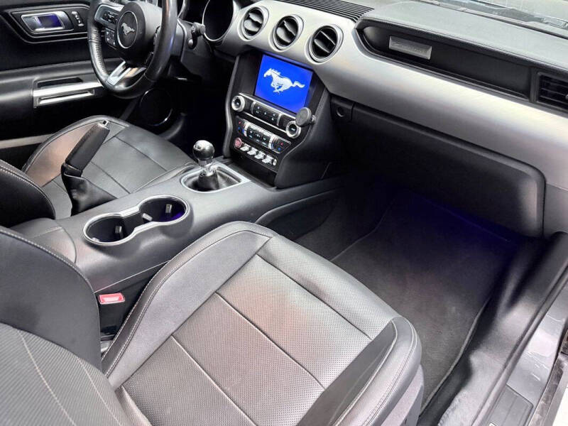 2021 Ford Mustang