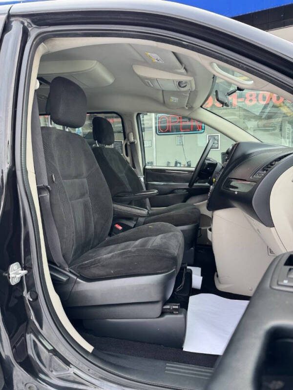 2017 Dodge Grand Caravan SE Plus
