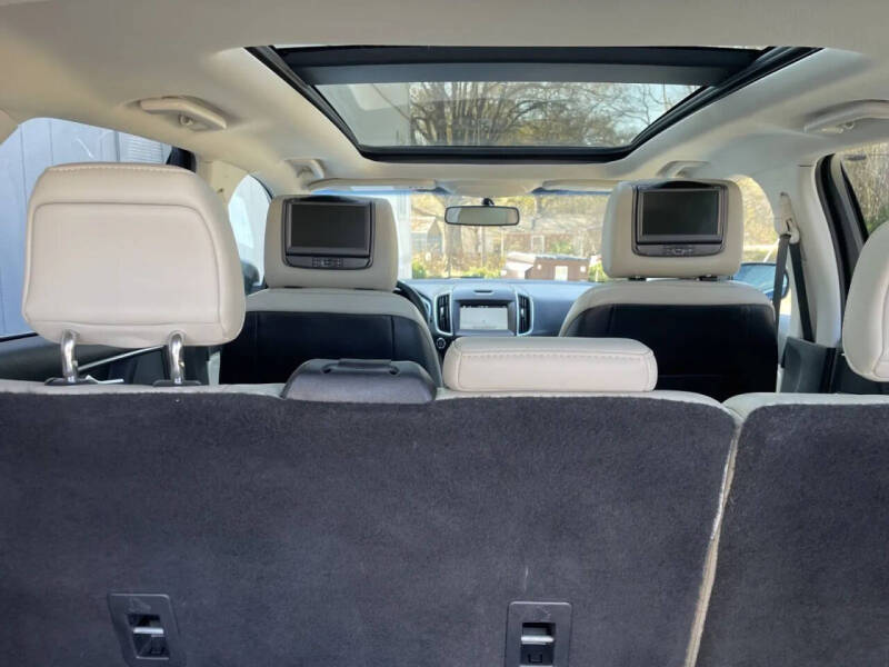 2017 Ford Edge Titanium