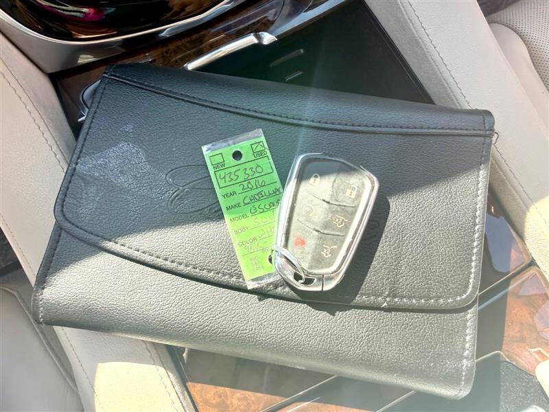 2016 Cadillac Escalade Luxury Collection