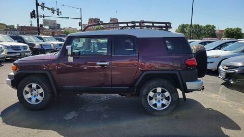 2007 Toyota FJ Cruiser for sale at RIVERSIDE AUTO SALES in Sioux City IA