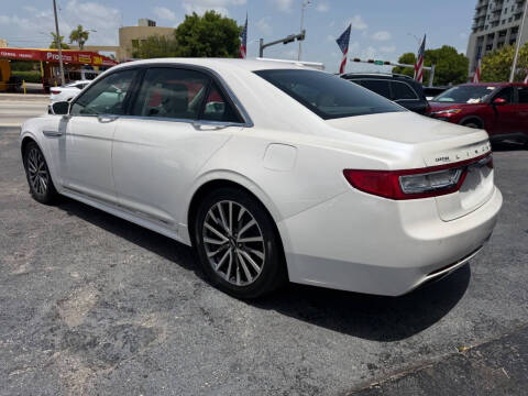 2017 Lincoln Continental Select