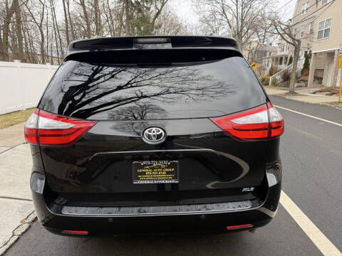 2016 Toyota Sienna Limited 7-Passenger