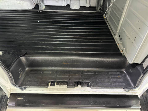 2017 GMC Savana 2500