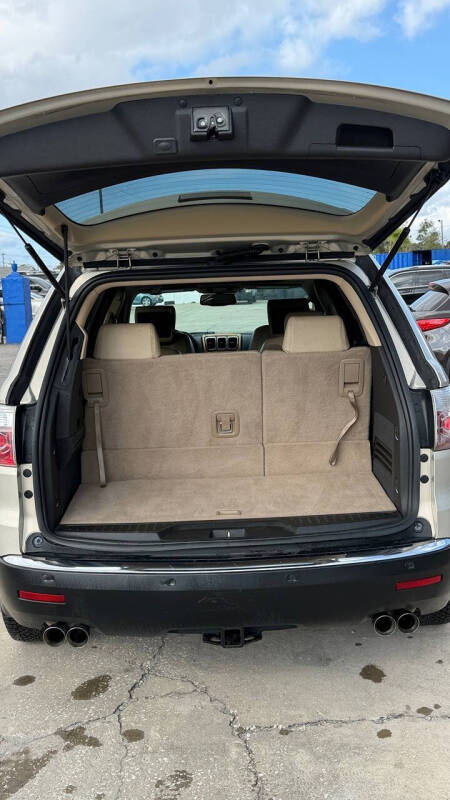 2008 Saturn Outlook XE