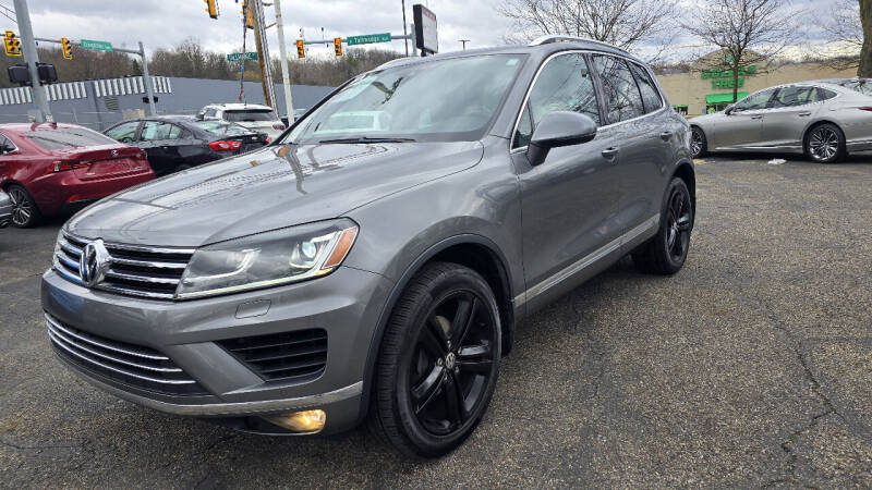 2017 Volkswagen Touareg for sale at Cedar Auto Group LLC in Akron OH