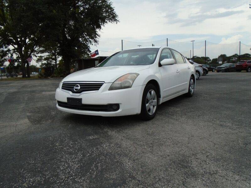 2008 Nissan Altima for sale at American Auto Exchange in Houston TX