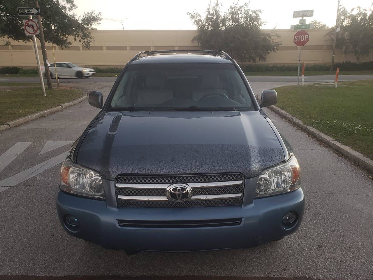 2006 Toyota Highlander Hybrid for sale at We Buy & Sell Cars Inc in Orlando, FL