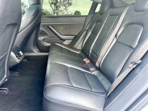 2020 Tesla Model 3 Standard Range Plus