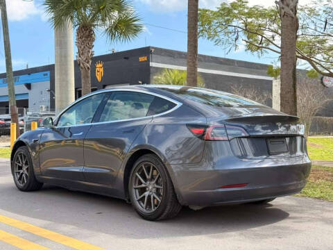 2019 Tesla Model 3 Standard Range