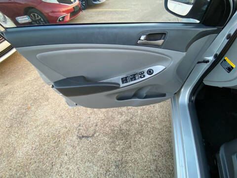 2015 Hyundai Accent GLS