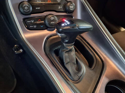 2017 Dodge Challenger SXT