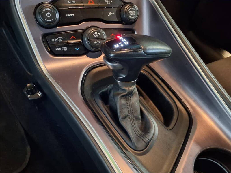 2017 Dodge Challenger SXT