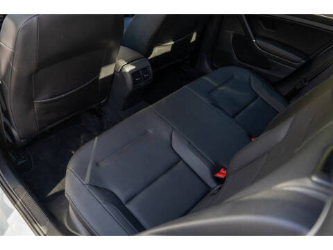 2017 Volkswagen e-Golf SEL Premium