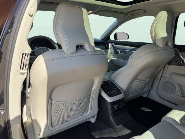 2024 Volvo S90 Recharge T8 Ultimate