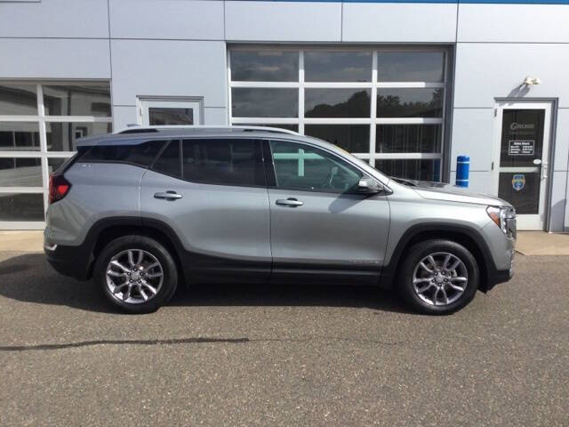 2023 GMC Terrain SLT