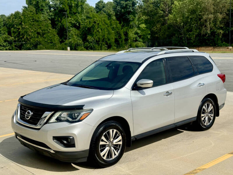 2018 Nissan Pathfinder SV