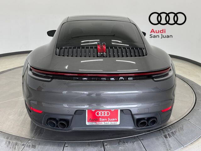 2021 Porsche 911 Carrera