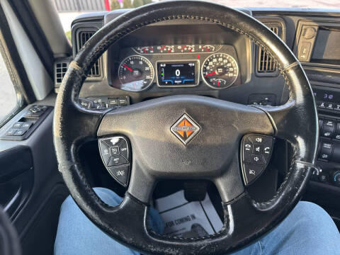 2021 International RH613