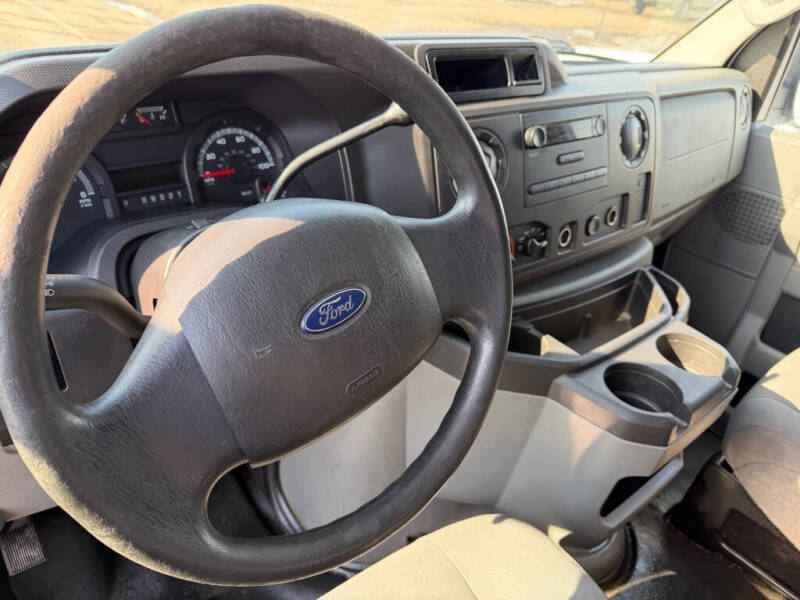 2011 Ford E-Series E-250