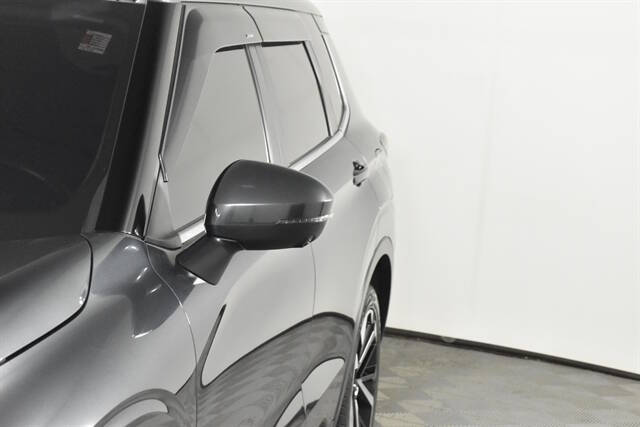 2024 Mitsubishi Outlander PHEV SE