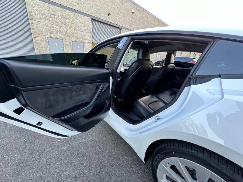 2021 Tesla Model 3 Base photo 31