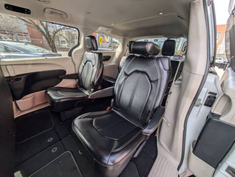 2020 Chrysler Voyager LXi