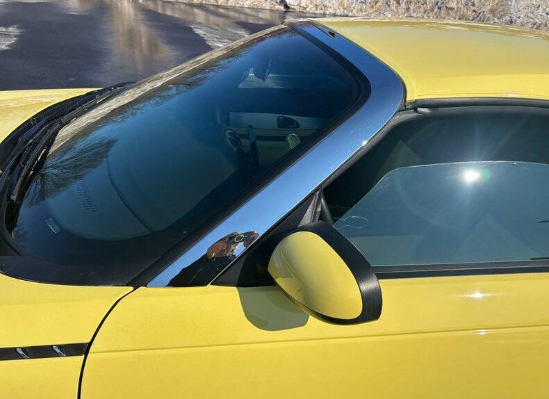 2002 Ford Thunderbird Deluxe