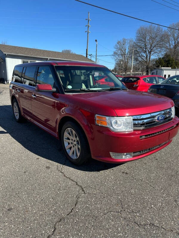 2009 Ford Flex for sale at Community Auto Sales in Gastonia NC