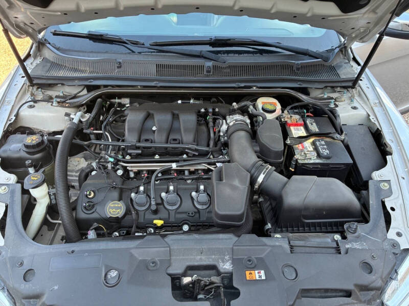 2017 Ford Taurus Limited