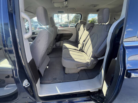 2019 Chrysler Pacifica LX