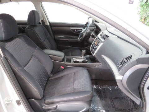 2017 Nissan Altima 2.5 SV