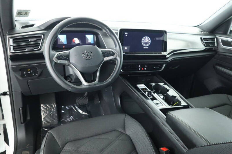 2024 Volkswagen Atlas Cross Sport SE 4Motion