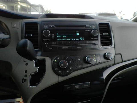 2011 Toyota Sienna