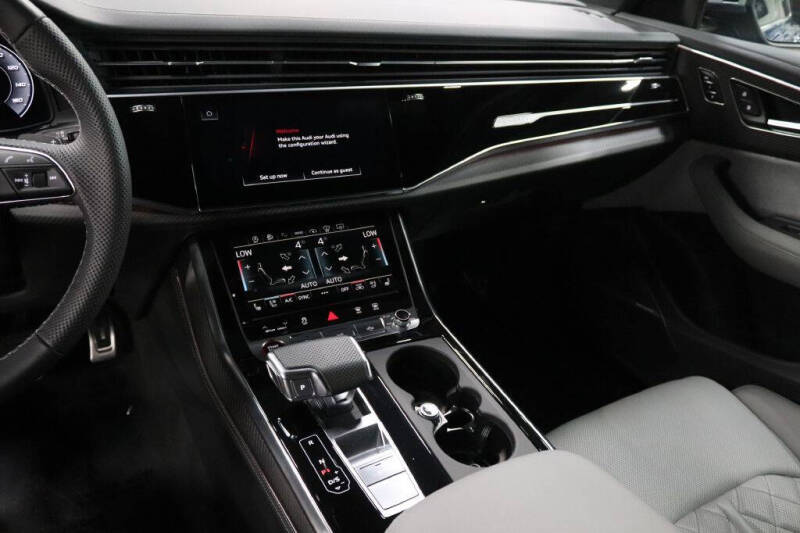 2024 Audi SQ8 4.0T quattro Prestige